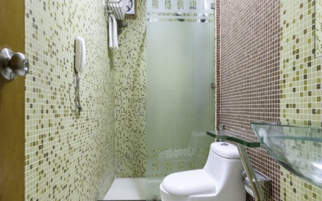 Hotel Bizzotel