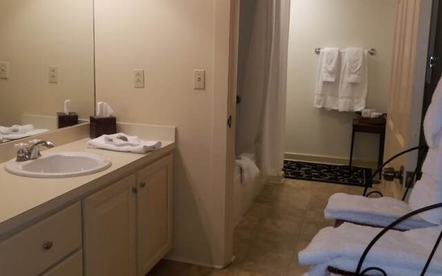 Downtown Guest Quarters Hotel