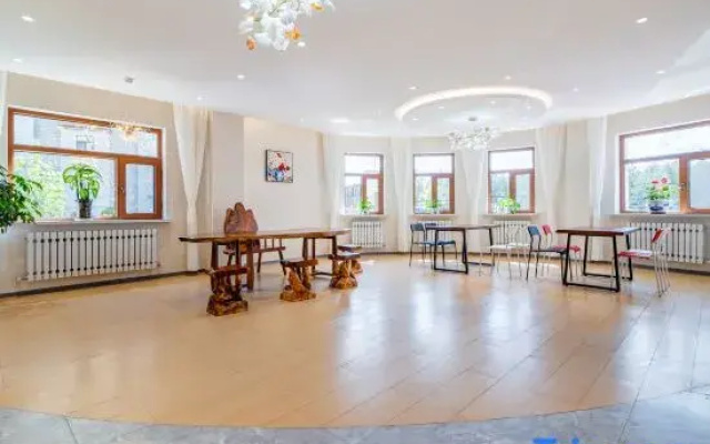 YI YU Hotel