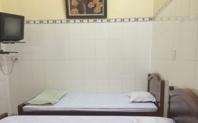 Thuan Loi Hostel – Guest Rooms – Dong Hoi