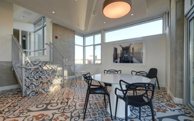 Waterfront Victoria - Rooftop Patio BBQ GYM