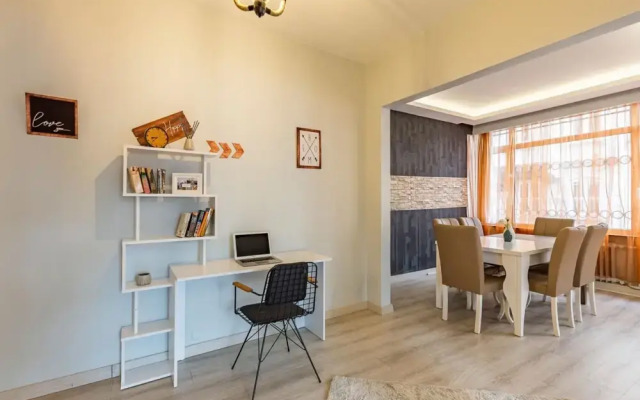 Comfy Flat Near Nisantasi and Taksim in Sisli