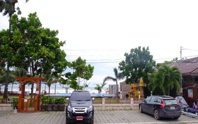 Fah Talay Resort