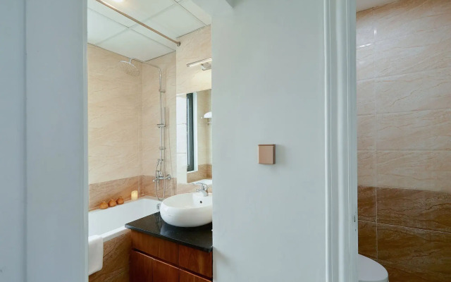 The Bloom Classic - Hotel and Bistro