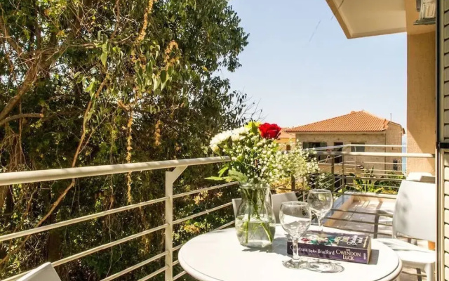 Perseus - Studio next to the beach
