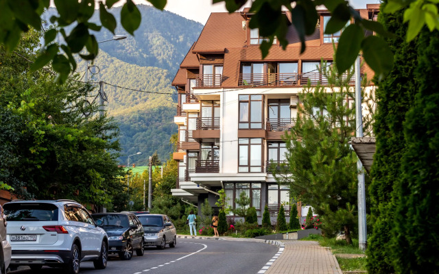 Море апартаментов на Турчинского 10