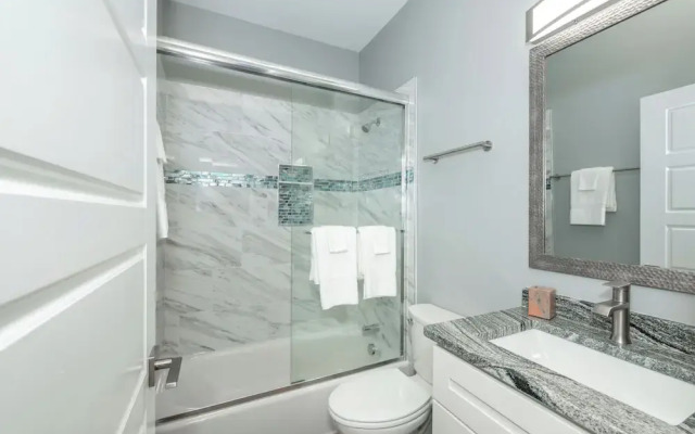 Findlay Market Suite 3