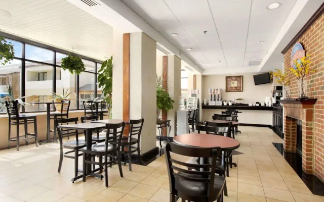 Comfort Inn & Suites Prince George - Fort Gregg