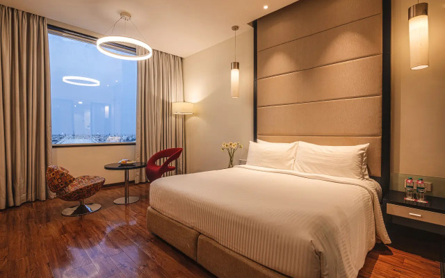 E Hotel