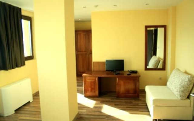 Komhotel