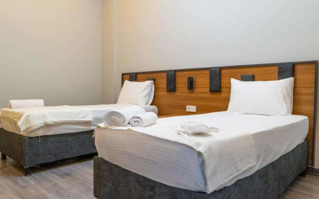 Grand Moon Hotel