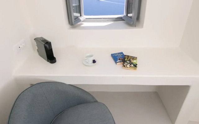 Cilon Suites Santorini