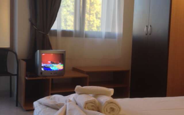 Posto Studio 3 Chania Crete 100m From the Beach