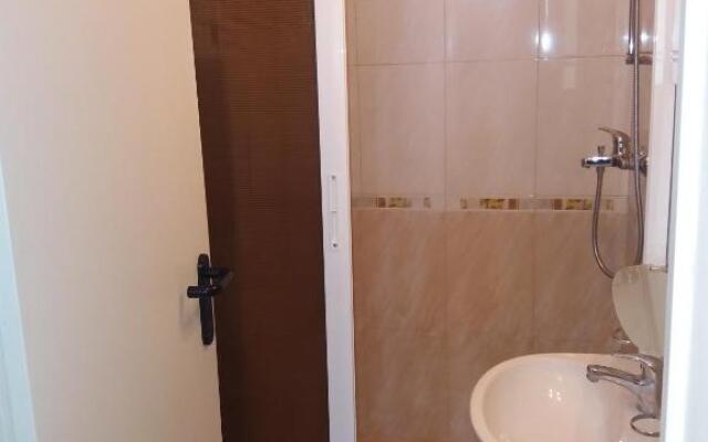 Golden Sea View Apartments 1