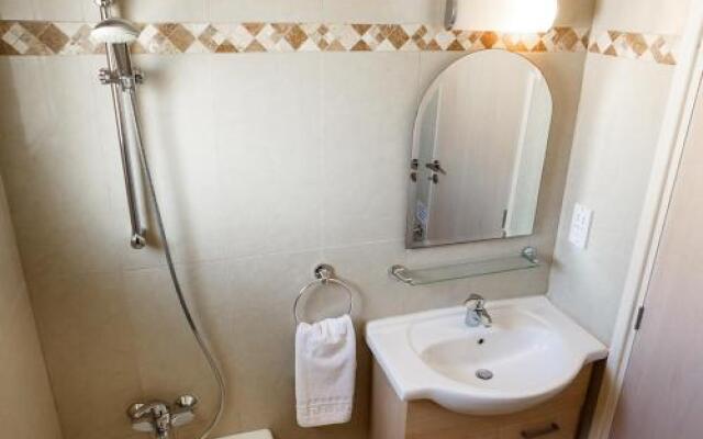 Rent Private Villa 035