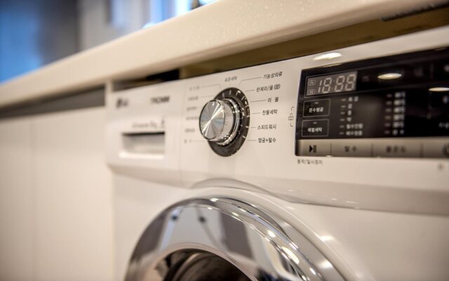 Flex Home Guesthouse - Hostel