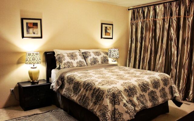 North York Furnished Guest House