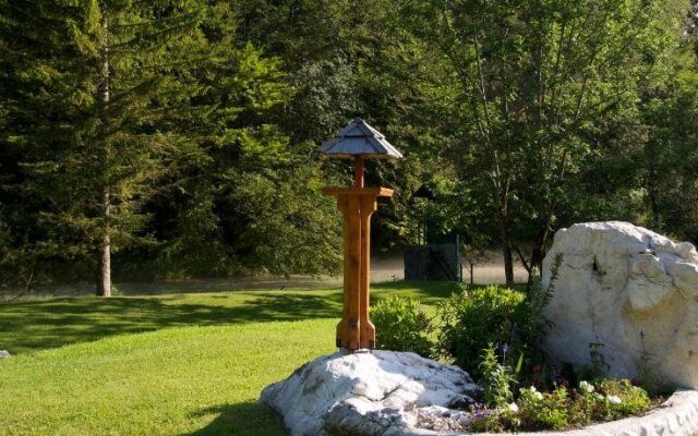 Alpik Apartment at Bohinj Lake