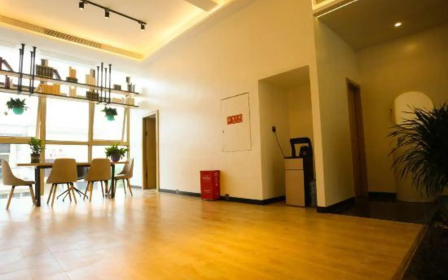 Sihuanian Hotel(Chongqing East Railway Station Branch)