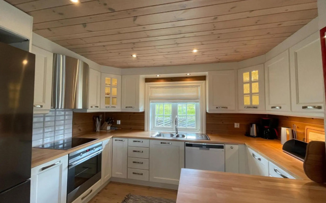 Luxembu - 4 bedroom cabin