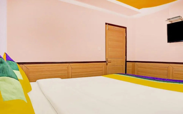 Oyo 22296 New Amber Hotel