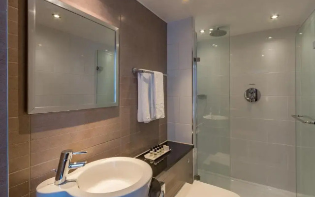 Thistle Trafalgar Square Hotel