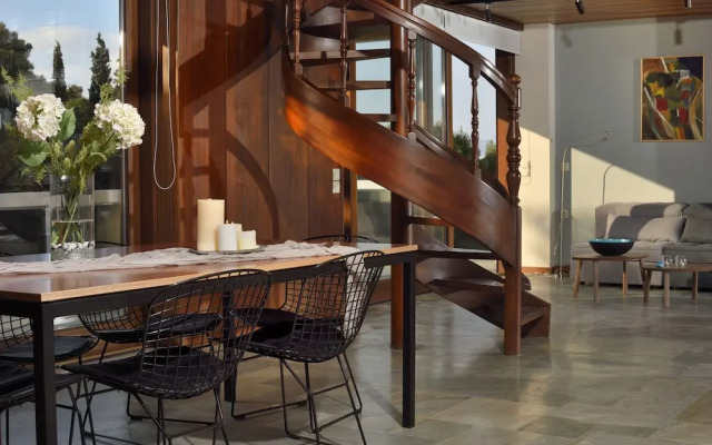 KARYATIS LUXURY MAISONETTE by K&K