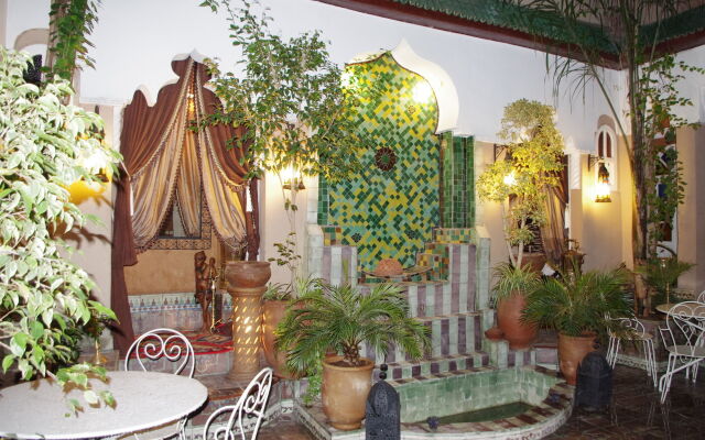 Riad L'Arabesque