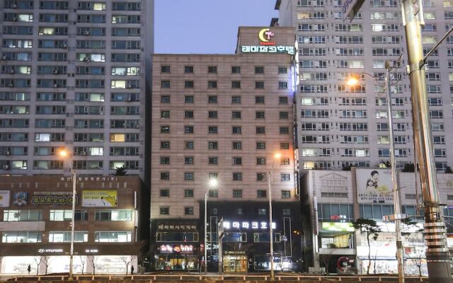 Bucheon Theme Park Tourist Hotel