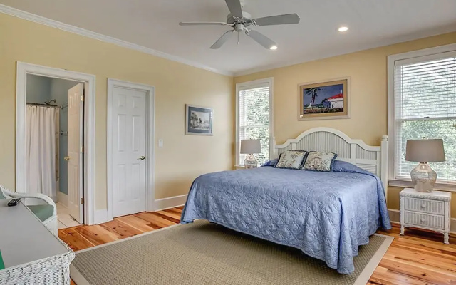 112 Tolater 8 Br Home by RedAwning