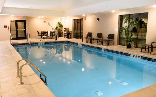 Hampton Inn & Suites Bay City