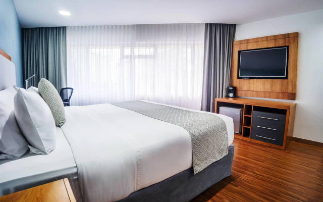 TRYP by Wyndham Guayaquil Airport