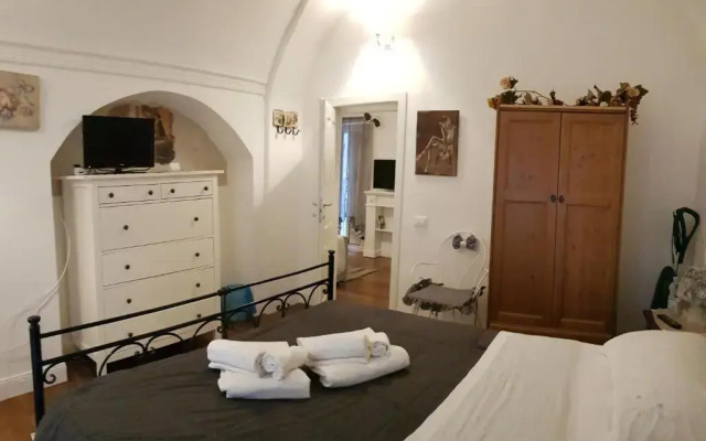 Anna's Rose Holiday Home