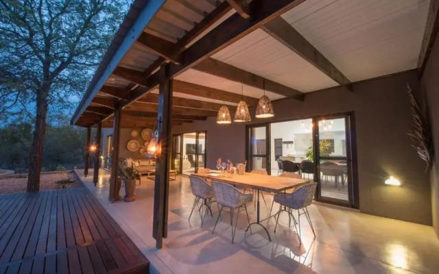 Bushwillow Private Villa