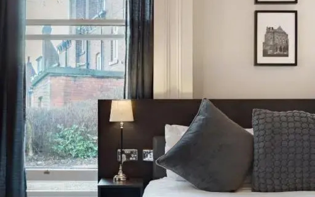The Heaton at Claremont Apartments