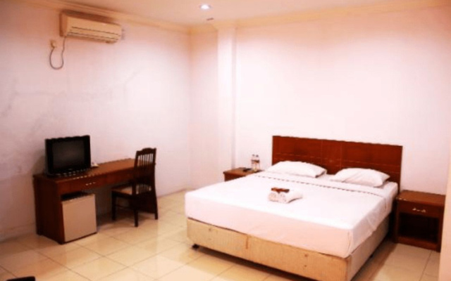 Sabrina Hotel Sisingamangaraja – Guest Rooms – Pekanbaru