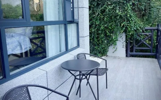 Ganzhou Bajing Lake House B&B  (Jiangnan Songcheng Scenic Area Bajing Park Store) – Balcony – Ganzhou
