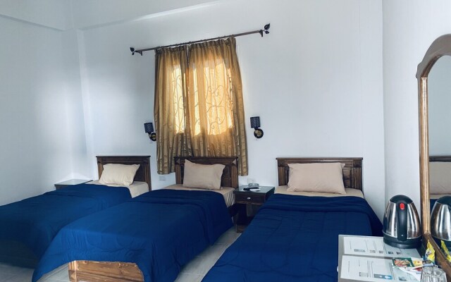 Golden Plaza Dahab Resort