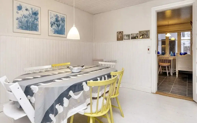 6 Person Holiday Home in Albaek