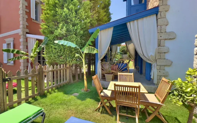 Banana Alaçatı Food & Stay - Adults Only