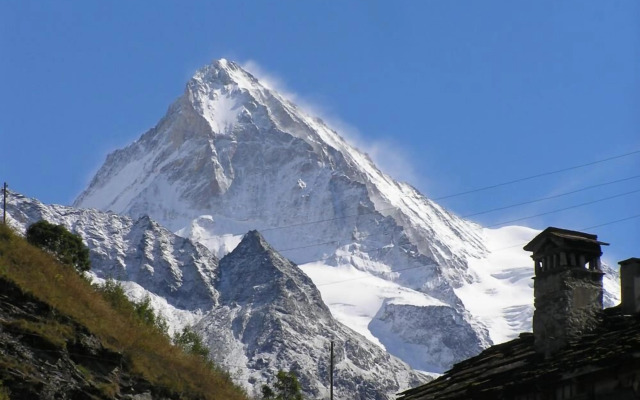 Hôtel Dents de Veisivi