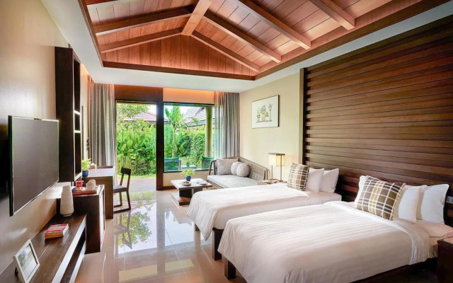 Khanom Beach Resort & Spa