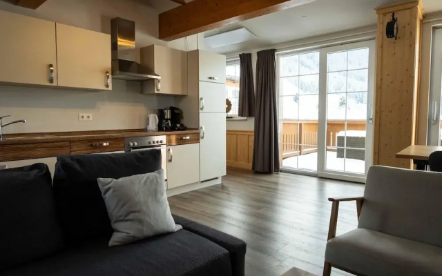 Modern Apartment Right Next to the ski Lift