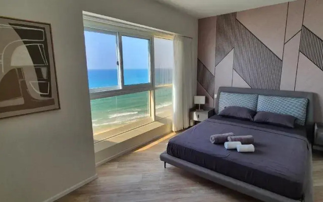 Beach Apartment Bat Yam