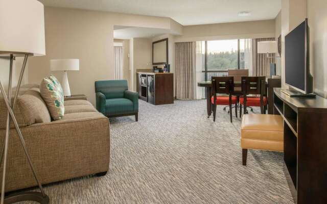 Embassy Suites by Hilton Seattle Tacoma International Airport