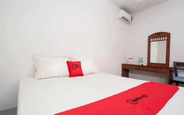 RedDoorz @ Panglima Sudirman