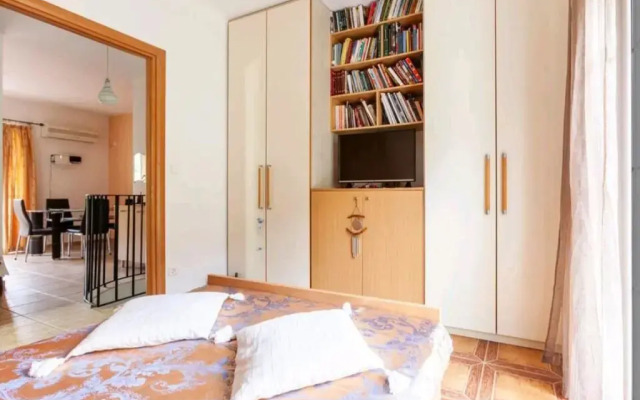 Sea view maisonette near Nafplio!1' drive to beach