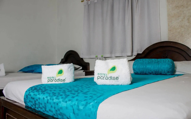 Hotel Paradise La 33