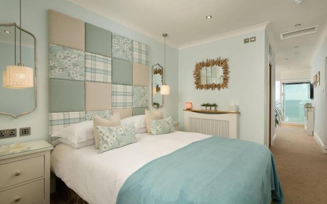 Channel View Hotel