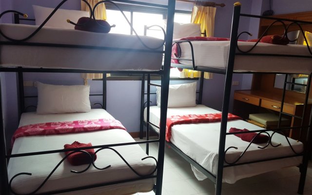 Coconut House Chaweng - Hostel